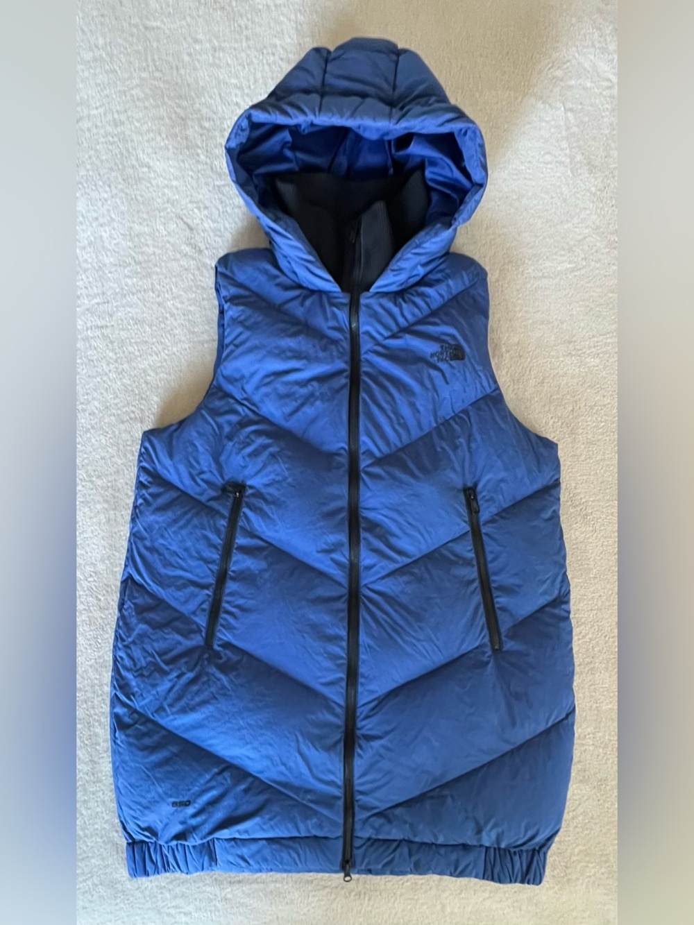 The North Face Women's Blue Long Puffer Vest - Picture 3 of 9